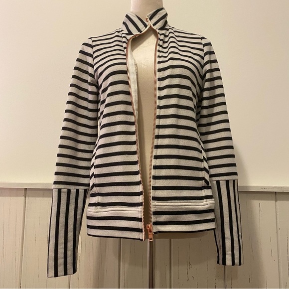 Chaser Small Striped Black White Zip Up Sweatshirt - Picture 3 of 13